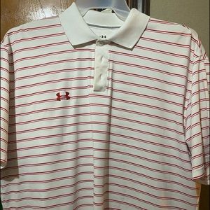 Under armour L polo, has a small defect -material last pic lower front of shirt